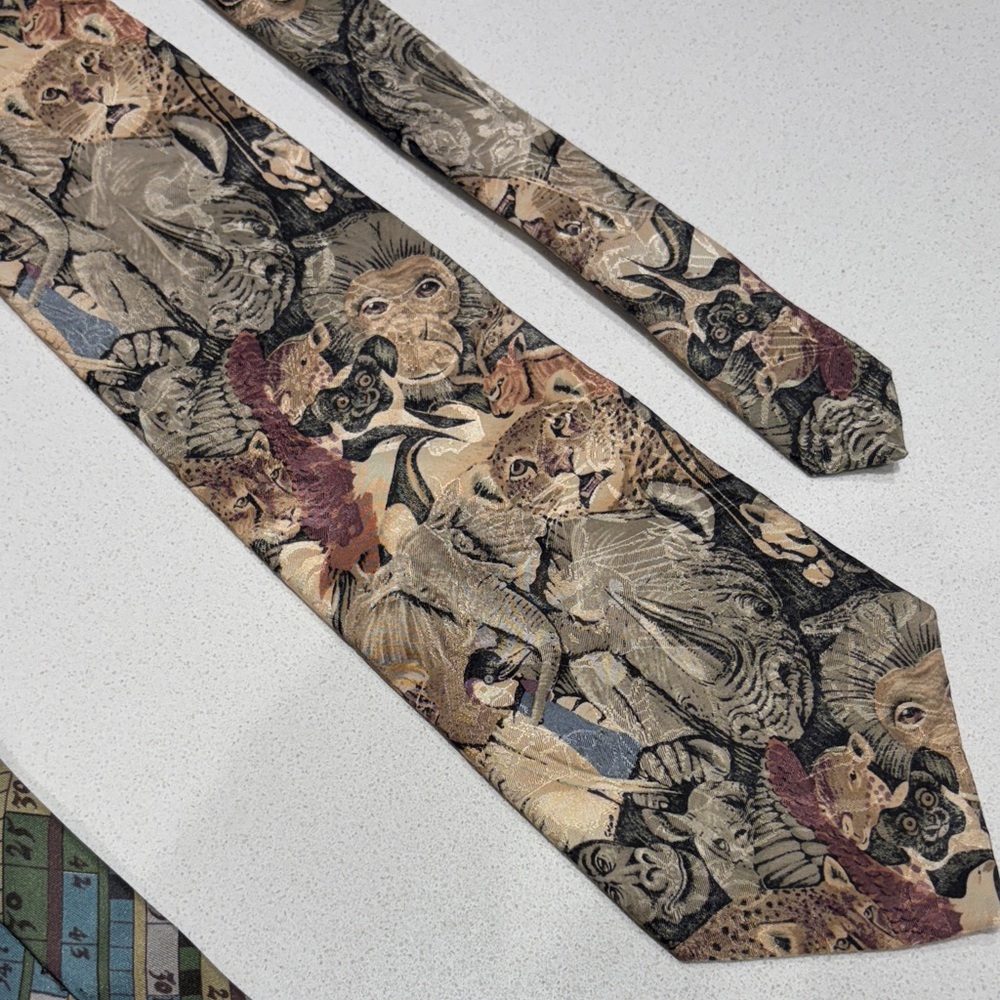 Elegant Patterned Ties Set - Picture 2 of 3